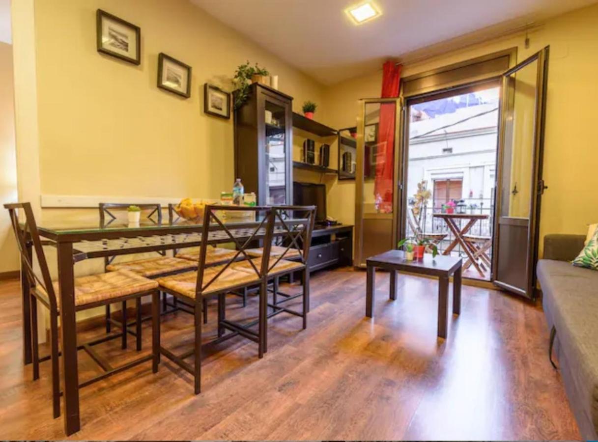 ברצלונה Ramblasrentals Cozy Renovated 2Br With Balcony Lift 20M Rambla - Parking - Wifi מראה חיצוני תמונה