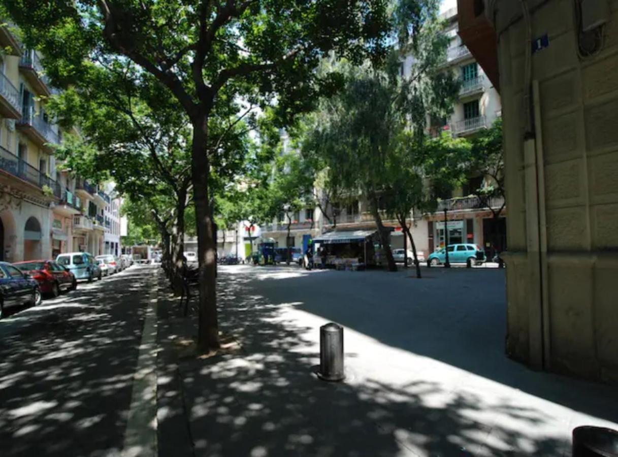 ברצלונה Ramblasrentals Cozy Renovated 2Br With Balcony Lift 20M Rambla - Parking - Wifi מראה חיצוני תמונה
